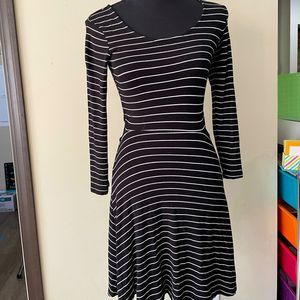 American Eagle Soft & Sexy size XS black/white striped T-shirt dress